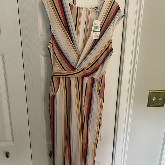 NWT SPEECHLESS Womens White Striped Cap Sleeve Cropped Jumpsuit Juniors Size: L - Picture 1 of 4